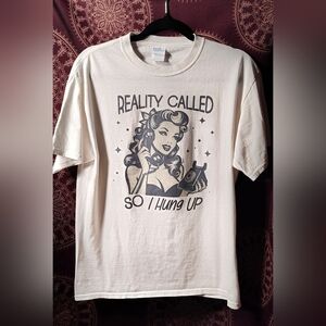 Graphic Tee with SarcaSStic Retro Design For Your Average Smart 🫏